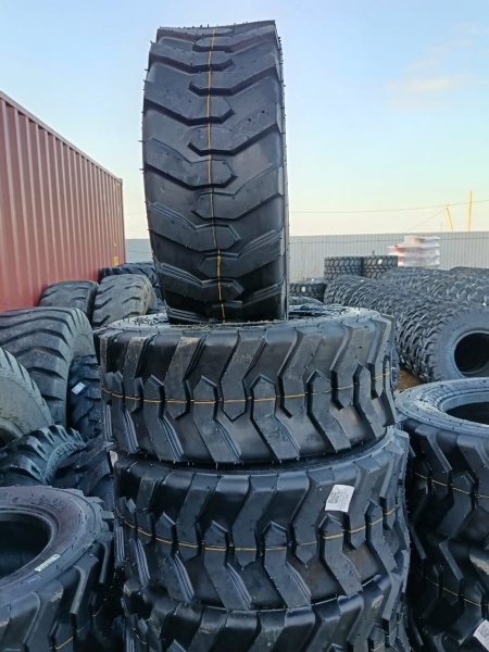 Пневматическая шина Roadhiker 23x8.50-12 10PR TL SKS