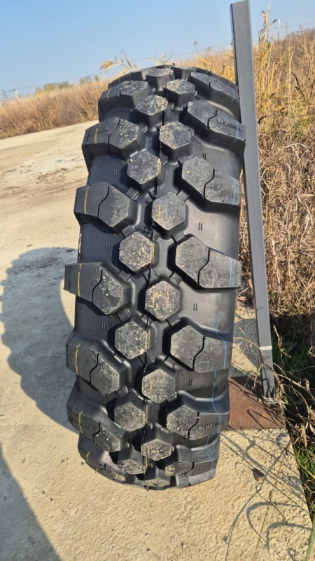 Пневматическая шина Roadhiker 44080R28(16.9R28) TL R-4 MULTIPRO100 156A8/156B