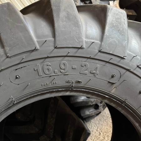 Пневматическая шина 16.9-24 / PR14 Starmaxx SM-I25 152 A8 L2 TL