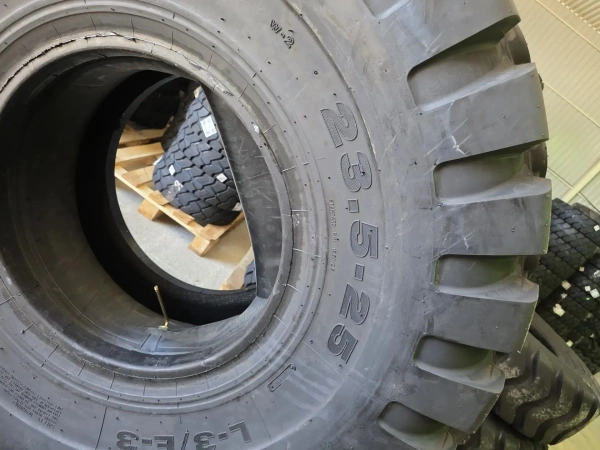 Шинокомплект ROADHIKER 23.5-25 24PR TTF E-3/L-3 W-2 196А2/180B