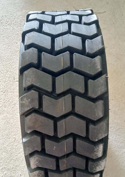 Пневматическая шина Roadhiker 12-16.5 12PR TL L-4 SKS4 144 A2